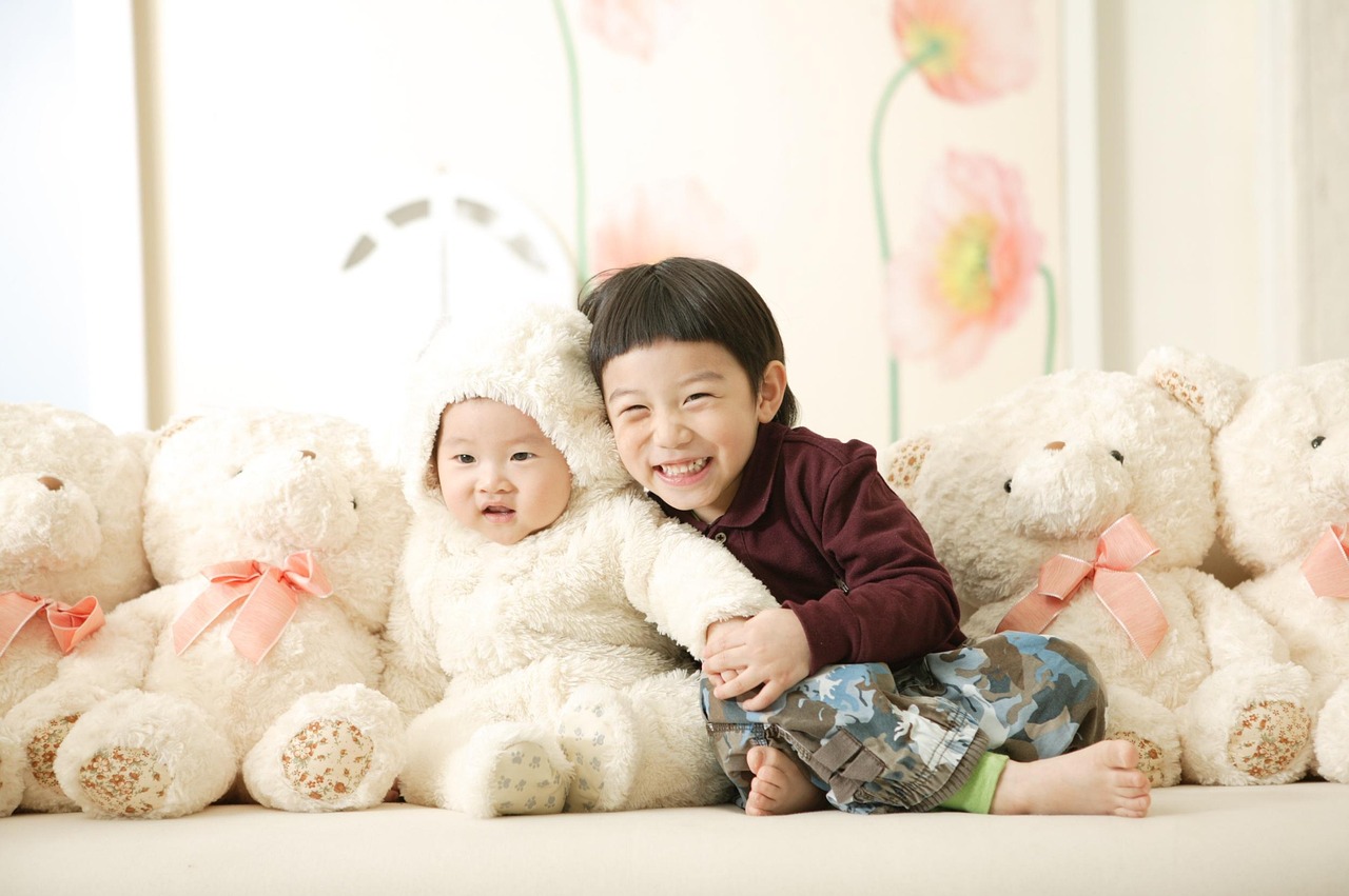 冯小刚徐帆养女徐朵高中毕业，成长之路与教育意义